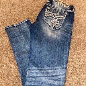 Straight Leg Rock Revivals